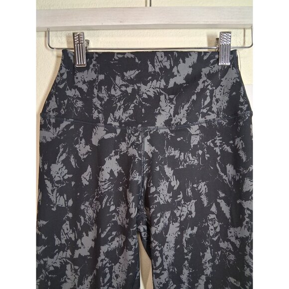 NWT Nike One Dri-Fit Leggings High Waist Athletic Yoga Gym Small FZ3229-010 - Picture 2 of 10